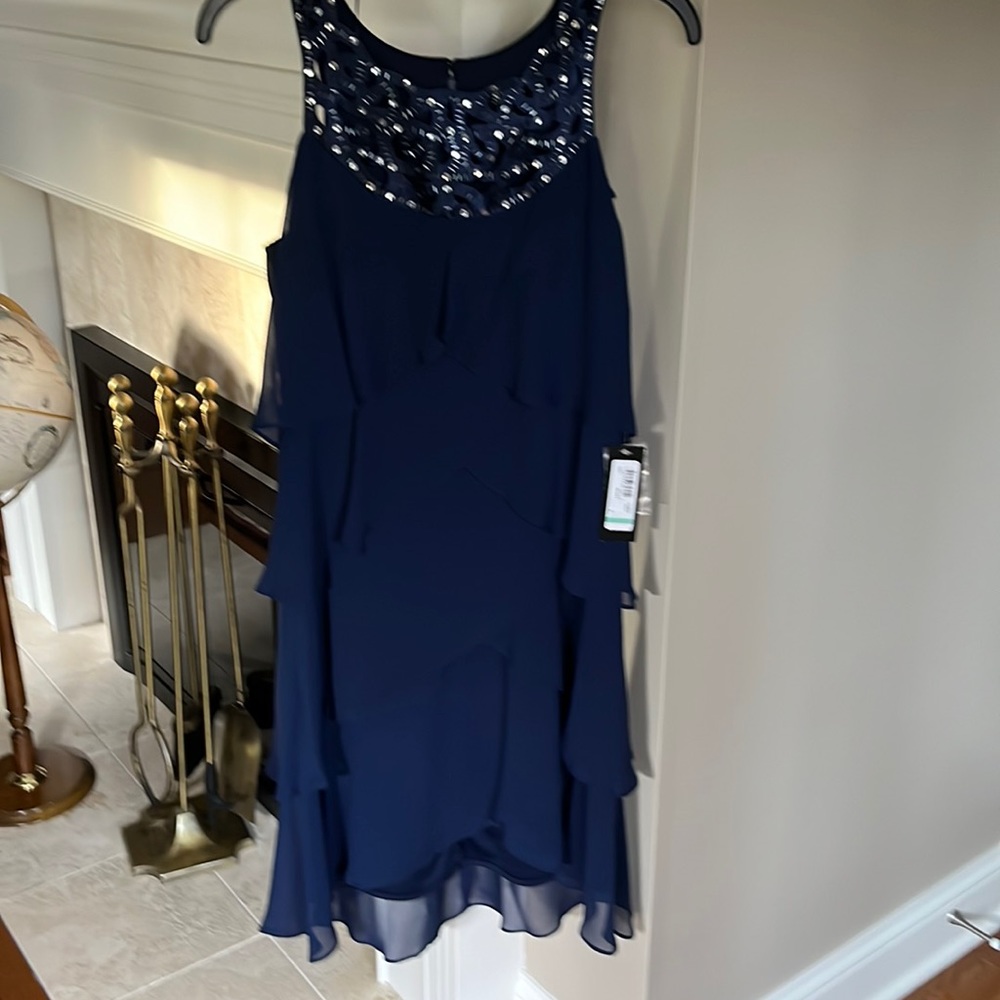 New with tags. SLNY size 8 navy dress.
